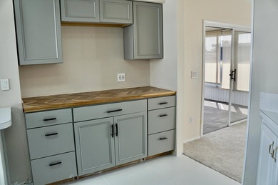 Priced to Sell. New Interior Paint. New Kitchen Tile Flooring on Savanna Golf Club in Florida - for sale on GolfHomes.com, golf home, golf lot