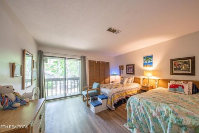 This Spectacular 2-bedroom, 2 full bath   Country Club Villa on Druid Hills Golf Club in Tennessee - for sale on GolfHomes.com, golf home, golf lot