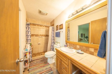 This Spectacular 2-bedroom, 2 full bath   Country Club Villa on Druid Hills Golf Club in Tennessee - for sale on GolfHomes.com, golf home, golf lot