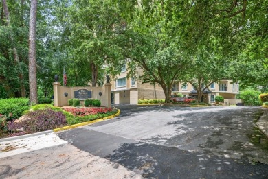 RARE 2 bedroom 2 bath in the heart of Midtown/Buckhead with a on Bobby Jones Golf Club in Georgia - for sale on GolfHomes.com, golf home, golf lot
