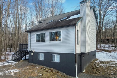 This beautifully remodeled 3-bedroom, 2-bathroom home comes on The Hideout Golf in Pennsylvania - for sale on GolfHomes.com, golf home, golf lot