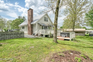 Welcome to LAKEFRONT Living at 104 Peace Pipe on a combined on Lake Tansi Village Country Club in Tennessee - for sale on GolfHomes.com, golf home, golf lot