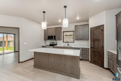 Extremely Popular Justice Floor Plan Villa Home in Brandon's on Brandon Municipal Golf Course in South Dakota - for sale on GolfHomes.com, golf home, golf lot