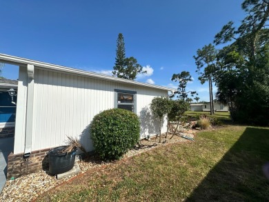 This beautiful 2-bedroom, 2-bathroom Barrington home is being on Del Tura Golf and Country Club in Florida - for sale on GolfHomes.com, golf home, golf lot