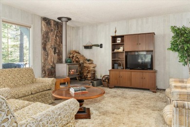 This home offers an unbeatable location directly across from the on Sequoia Woods Country Club in California - for sale on GolfHomes.com, golf home, golf lot