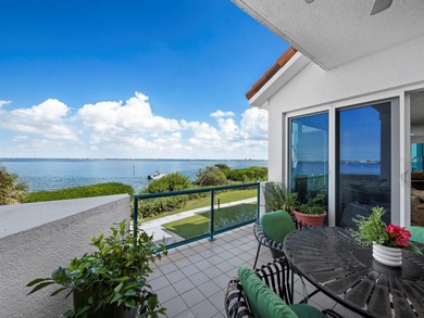 Perfectly positioned on Sarasota Bay at the southern end of on Links on Longboat Golf Club in Florida - for sale on GolfHomes.com, golf home, golf lot
