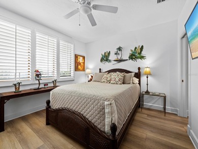 Perfectly positioned on Sarasota Bay at the southern end of on Links on Longboat Golf Club in Florida - for sale on GolfHomes.com, golf home, golf lot