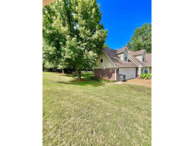 4% assumable loan available! Come enjoy GOLF COURSE LIVING on on  in Tennessee - for sale on GolfHomes.com, golf home, golf lot