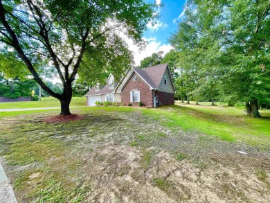 4% assumable loan available! Come enjoy GOLF COURSE LIVING on on  in Tennessee - for sale on GolfHomes.com, golf home, golf lot