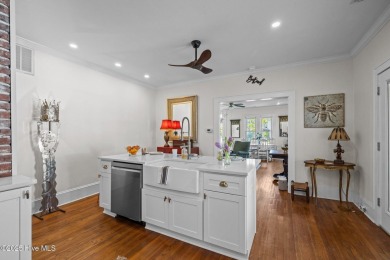 Charming Cottage in the Heart of Beaufort! Welcome home to this on North River Club in North Carolina - for sale on GolfHomes.com, golf home, golf lot