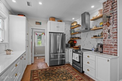 Charming Cottage in the Heart of Beaufort! Welcome home to this on North River Club in North Carolina - for sale on GolfHomes.com, golf home, golf lot