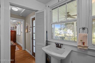 Charming Cottage in the Heart of Beaufort! Welcome home to this on North River Club in North Carolina - for sale on GolfHomes.com, golf home, golf lot