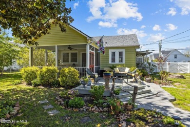 Charming Cottage in the Heart of Beaufort! Welcome home to this on North River Club in North Carolina - for sale on GolfHomes.com, golf home, golf lot