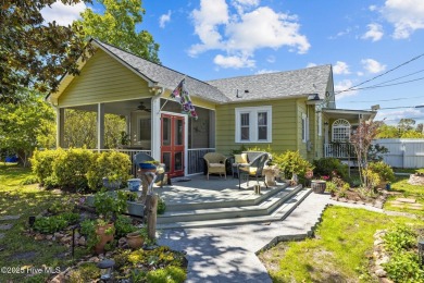 Charming Cottage in the Heart of Beaufort! Welcome home to this on North River Club in North Carolina - for sale on GolfHomes.com, golf home, golf lot