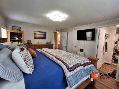Fully Remodeled 3BR/2BA | 1,352 Sq. Ft. | Modern Upgrades on Rolling Greens Executive Golf Community in Florida - for sale on GolfHomes.com, golf home, golf lot