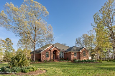 This is a gorgeous brick, 3-bedroom, 4 full-bathroom home in The on Sound Golf Links at Albemarle Plantation in North Carolina - for sale on GolfHomes.com, golf home, golf lot