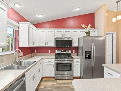One or more photo(s) has been virtually staged. Charming 3/2 on The Links of Spruce Creek in Florida - for sale on GolfHomes.com, golf home, golf lot