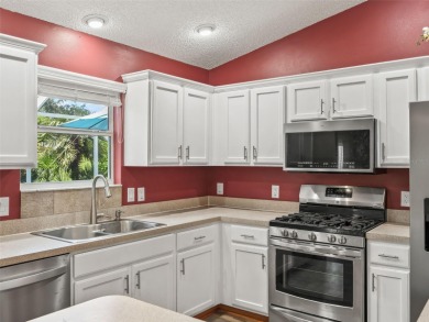 One or more photo(s) has been virtually staged. Charming 3/2 on The Links of Spruce Creek in Florida - for sale on GolfHomes.com, golf home, golf lot