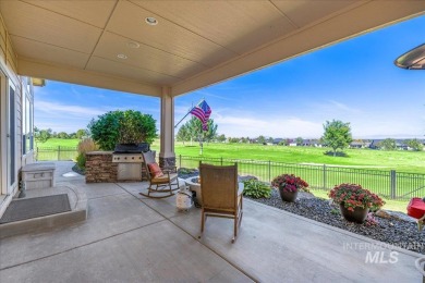 Motivated sellers! This stunning 5-bedroom, 2.5-bathroom custom on Hunters Point Golf Club in Idaho - for sale on GolfHomes.com, golf home, golf lot