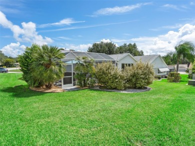 One or more photo(s) has been virtually staged. Charming 3/2 on The Links of Spruce Creek in Florida - for sale on GolfHomes.com, golf home, golf lot