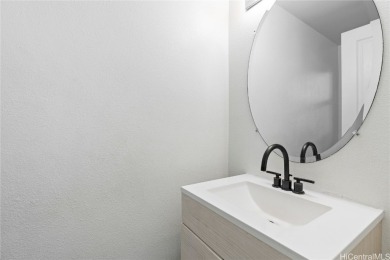 Seller offering a $5,000 credit! Experience the perfect on Hoakalei Country Club At Ocean Pointe in Hawaii - for sale on GolfHomes.com, golf home, golf lot