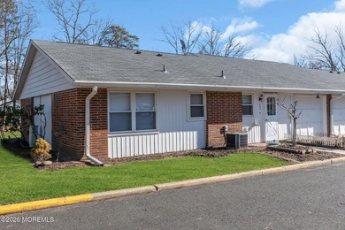 This popular Baronet is move in ready, features, New Water on Greenbriar Woodlands in New Jersey - for sale on GolfHomes.com, golf home, golf lot