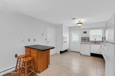 This popular Baronet is move in ready, features, New Water on Greenbriar Woodlands in New Jersey - for sale on GolfHomes.com, golf home, golf lot