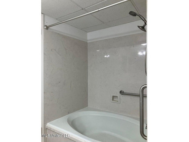 GREAT INVESTMENT PROPERTY. Nicely updated, on a quiet cul-de-sac on Diamondhead Country Club in Mississippi - for sale on GolfHomes.com, golf home, golf lot