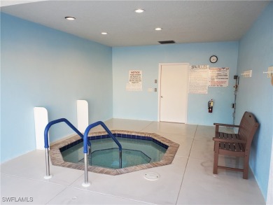 MOTIVATED SELLER! MAKE AN OFFER! This 2-bedroom+den / 2 bath on Myerlee Country Club in Florida - for sale on GolfHomes.com, golf home, golf lot