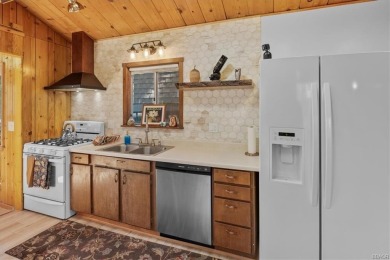 Fully Renovated Moonridge Cabin - Stylish, Turnkey  Adjacent to on Big Bear Mountain Ski and Golf Resort in California - for sale on GolfHomes.com, golf home, golf lot