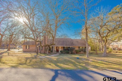 Enjoy all the amenities that Hide Away has to offer and this on Hide-A-Way Lake Golf Course in Texas - for sale on GolfHomes.com, golf home, golf lot