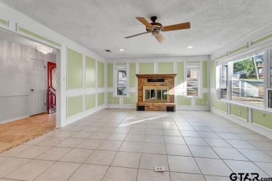 Enjoy all the amenities that Hide Away has to offer and this on Hide-A-Way Lake Golf Course in Texas - for sale on GolfHomes.com, golf home, golf lot