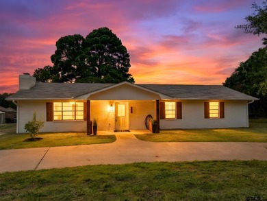 Welcome to the highly sought-after Hideaway Lake community on Hide-A-Way Lake Golf Course in Texas - for sale on GolfHomes.com, golf home, golf lot