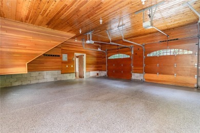 Welcome to 49 Knollwood. One of the most distinguished addresses on Oak Hill Country Club - East in New York - for sale on GolfHomes.com, golf home, golf lot