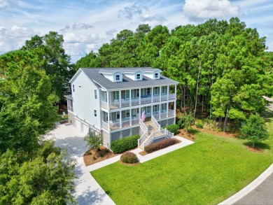 Welcome Home! This turn key home is an absolute showstopper! on RiverTowne Country Club in South Carolina - for sale on GolfHomes.com, golf home, golf lot