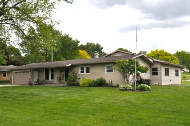 NEW LISTING!!  Welcome to this nicely maintained 4 bedroom, 3 on West Brook Hills Golf Course in Wisconsin - for sale on GolfHomes.com, golf home, golf lot
