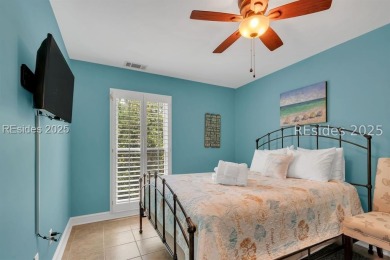 This highly sought-after Cutter Court Penthouse in the heart of on Harbour Town Golf Links in South Carolina - for sale on GolfHomes.com, golf home, golf lot