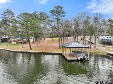 WATERFRONT LOT!! This waterfront lot is something we do not see on Hide-A-Way Lake Golf Course in Texas - for sale on GolfHomes.com, golf home, golf lot