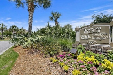 This highly sought-after Cutter Court Penthouse in the heart of on Harbour Town Golf Links in South Carolina - for sale on GolfHomes.com, golf home, golf lot