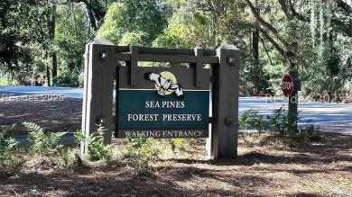 This highly sought-after Cutter Court Penthouse in the heart of on Harbour Town Golf Links in South Carolina - for sale on GolfHomes.com, golf home, golf lot