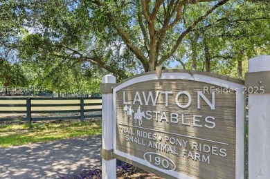 This highly sought-after Cutter Court Penthouse in the heart of on Harbour Town Golf Links in South Carolina - for sale on GolfHomes.com, golf home, golf lot