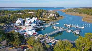 This highly sought-after Cutter Court Penthouse in the heart of on Harbour Town Golf Links in South Carolina - for sale on GolfHomes.com, golf home, golf lot