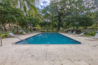 Two-story Townhome with garage in Villas of Rolling Hills in on Grande Oaks Golf Club in Florida - for sale on GolfHomes.com, golf home, golf lot