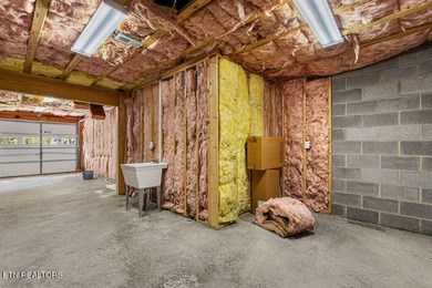 Beautiful One-Owner Home in Desirable Tanasi Neighborhood - on Tanasi Golf Course in Tennessee - for sale on GolfHomes.com, golf home, golf lot