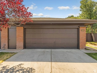 Experience serene living in this beautiful end-unit townhome on Bountiful Ridge Golf Course in Utah - for sale on GolfHomes.com, golf home, golf lot