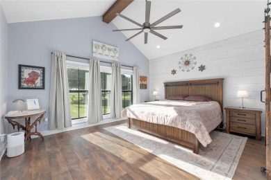 Welcome to the home you've been waiting for! This stunning on Hideout Golf Club and Resort  in Texas - for sale on GolfHomes.com, golf home, golf lot