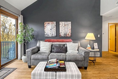 Beautifully upgraded and exceptionally well-maintained Spring on Eagle Ridge Inn and Resort in Illinois - for sale on GolfHomes.com, golf home, golf lot