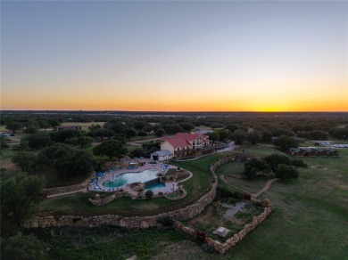 Welcome to the home you've been waiting for! This stunning on Hideout Golf Club and Resort  in Texas - for sale on GolfHomes.com, golf home, golf lot