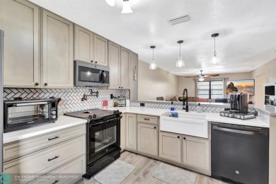 Run, don't walk to this 3 Bedroom/2 Bath spacious villa which on The Links At Madison Green in Florida - for sale on GolfHomes.com, golf home, golf lot