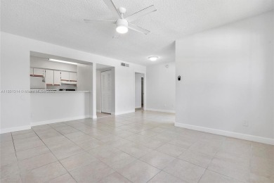 Lovely 1 bedroom, 1 bathroom apartment located in the desirable on Orangebrook Golf and Country Club in Florida - for sale on GolfHomes.com, golf home, golf lot